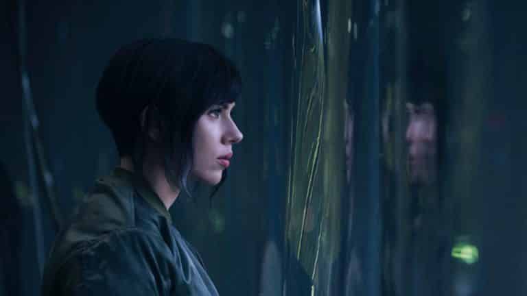 Úžasná Scarlett Johansson v traileri na Ghost In the Shell s nádherným vizuálom