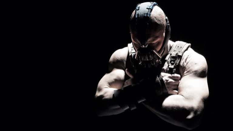 Ako ovplyvnila premena tela Toma Hardyho na Banea z The Dark Knight Rises?