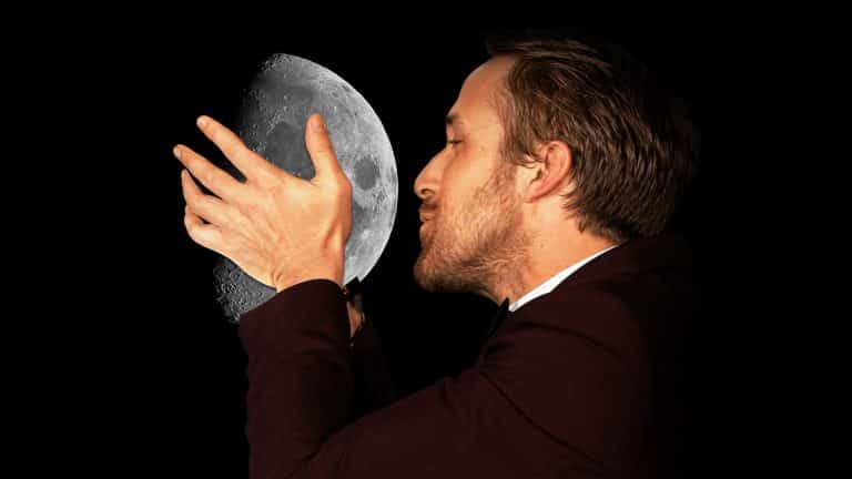 First Man, film o prvom pristátí na Mesiaci s Ryanom Goslingom a režisérom Damienom Chazellom sa odkladá! Kedy ho uvidíme?