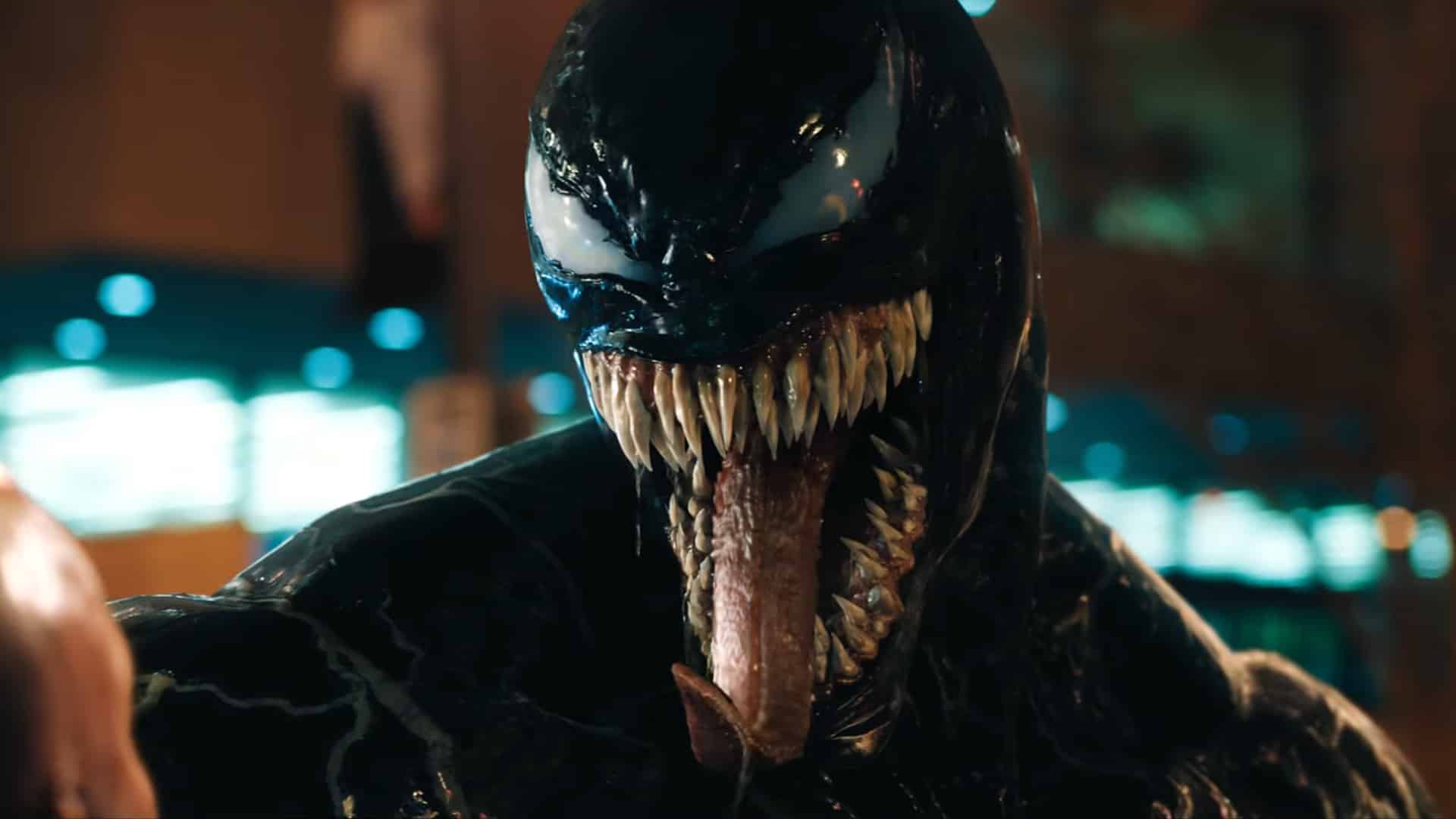 Venom sa konečne odhaľuje v poriadnom traileri!