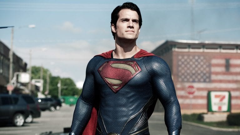 Herec Henry Cavill potvrdil, že by sa čoskoro mohol vrátiť ako Superman!