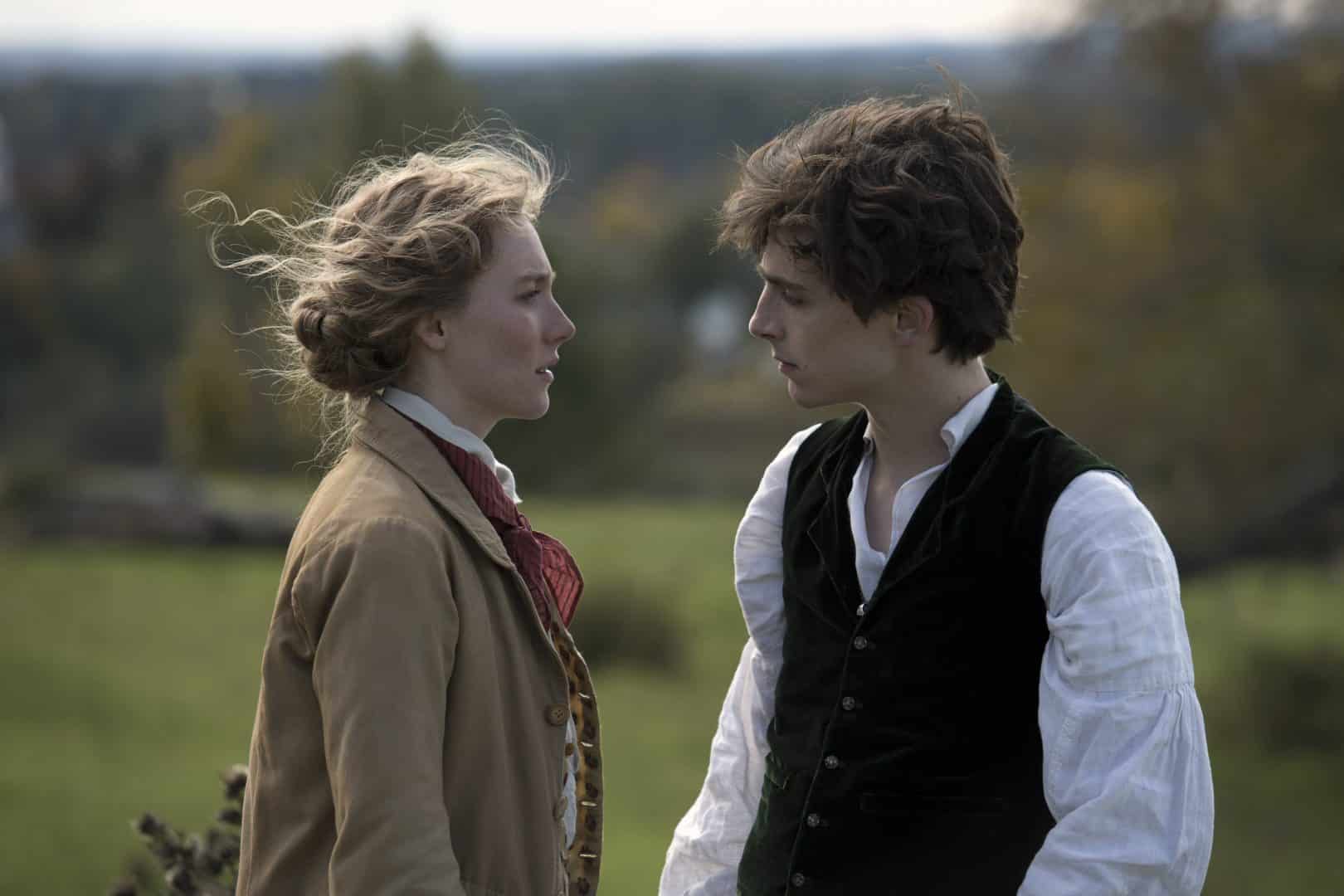 Saoirse Ronan a Timothée Chalamet malé ženy