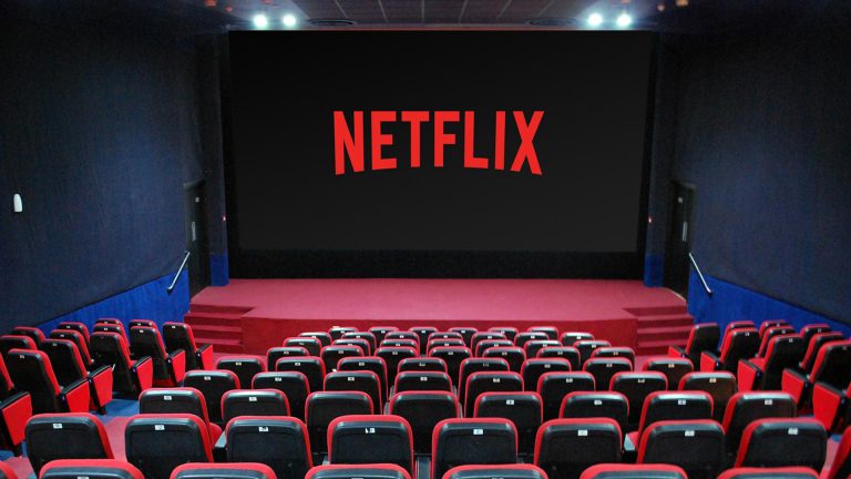 Netflix a online stream vs kino. Výhody a nevýhody oboch typov sledovania. Čo je to vlastne kino?
