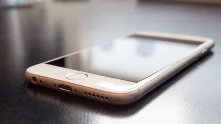 apple nepovoluje zaporakom pouzivat iphone