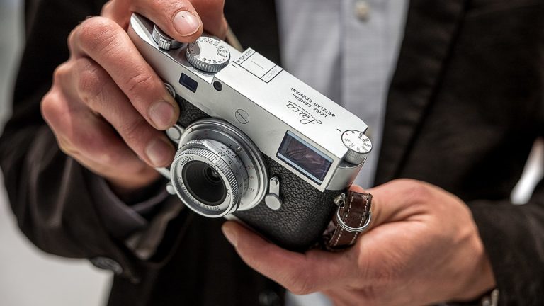 Leica predstavila špeciálny čiernobiely fotoaparát, ktorý je drahší ako vaše auto