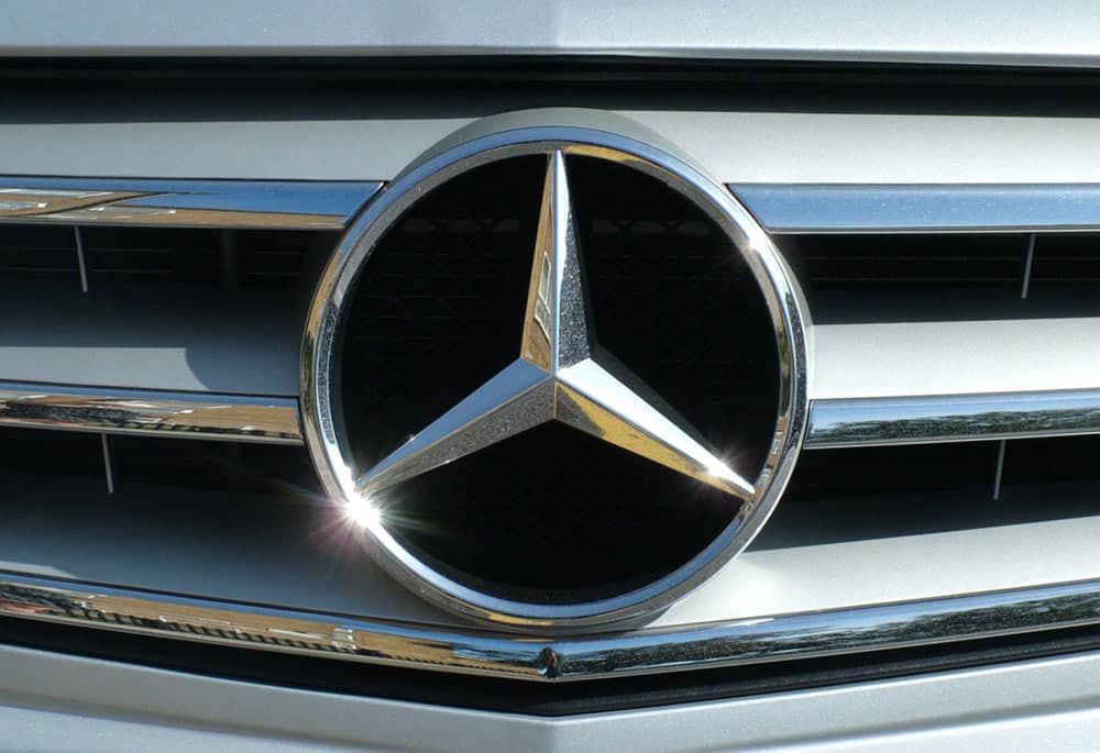 mercedes-benz logo