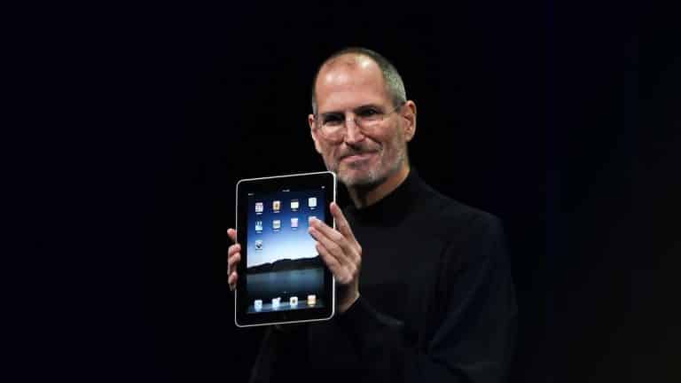 VIDEO: Pozrite sa, ako Steve Jobs pred 10 rokmi predstavil prvý iPad