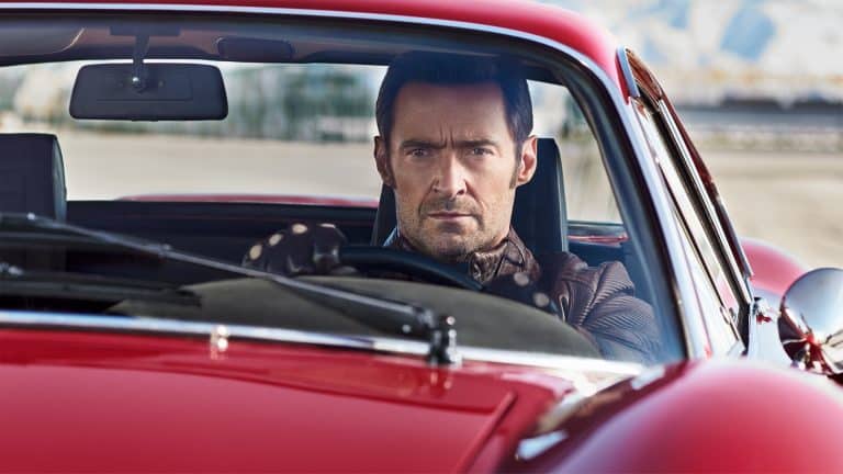 Film Ferrari sa opäť hýbe vpred. Sadne si za volant hlavnej úlohy herec Hugh Jackman?