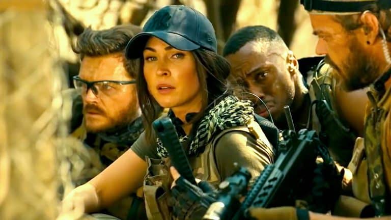 Krásna Megan Fox si to v novom traileri akčného filmu Rogue rozdá s divokou šelmou