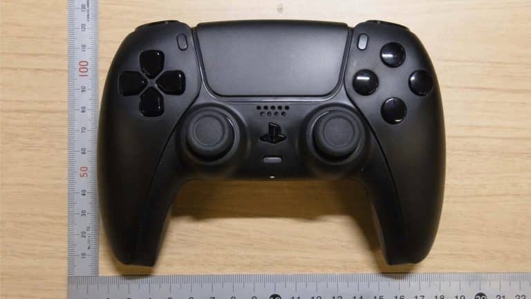 Na internete sa opäť objavili fotografie čierneho ovládaču DualSense k PlayStation 5
