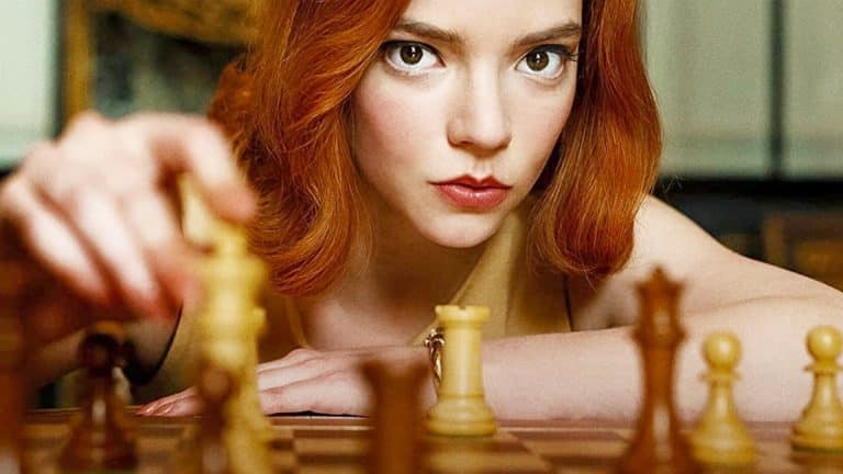 The Queen’s Gambit je nasledovanejšou minisériou Netflixu. Príbeh o šachovom géniovi láme rekordy po celom svete
