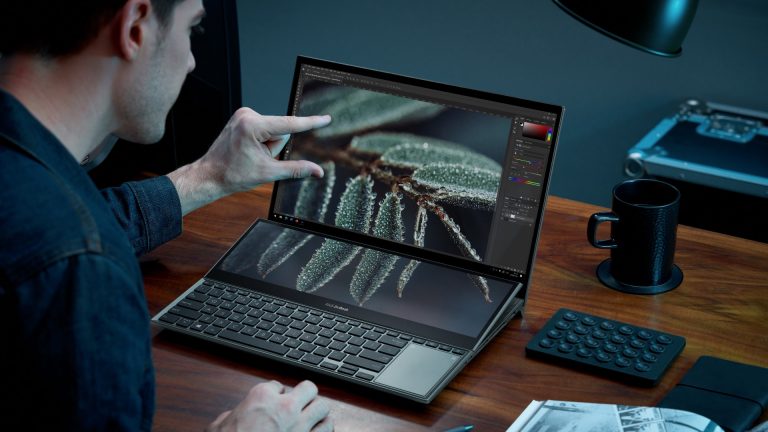 Druhý 14-palcový dotykový displej? ASUS uvádza do predaja ZenBook Pro Duo 15 OLED