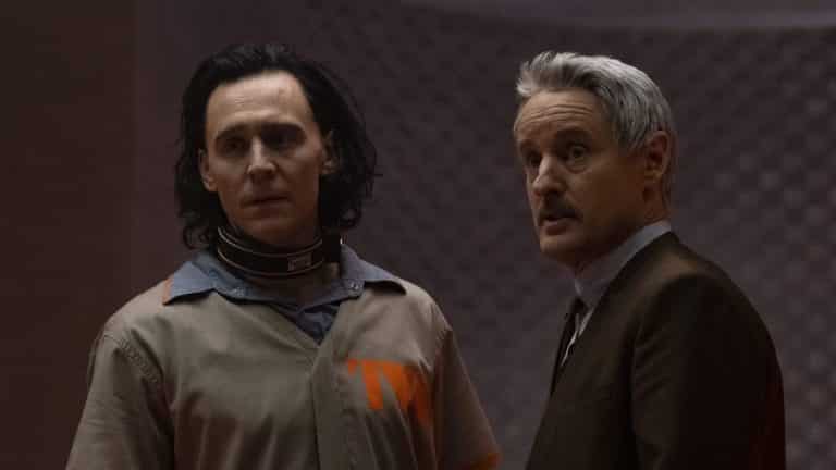 Agent Mobius M. Mobius sa oficiálne predstavuje Lokimu v krátkom klipe z nového MCU seriálu Loki