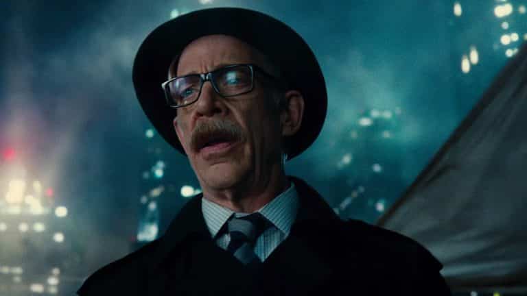 J.K. Simmons je v jednaniach, aby sa vrátil ako komisár Gordon v chystanom filme Batgirl