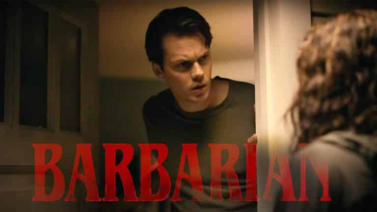 Trailer na film Barbarian prináša mrazivý horor s Billom Skarsgårdom